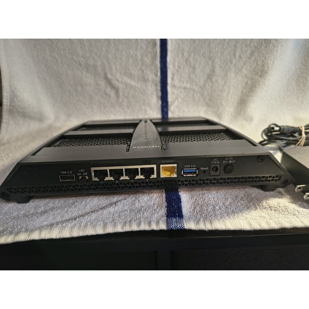 NETGEAR Nighthawk X6S AC4000 Tri-Band WiFi Router R8000P - Picture 5 of 7